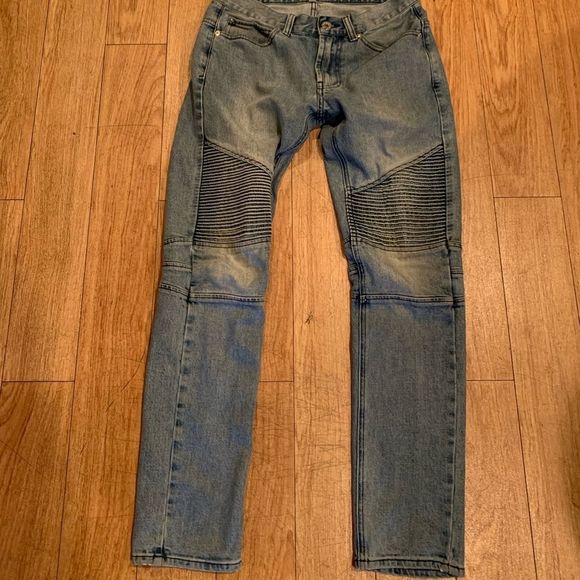 Bullhead Denim Co stacked skinny jeans 28 x 30
EXCellent Pre-owned Condition - Picture 8 of 11